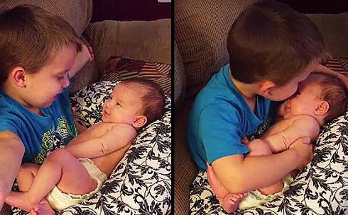 Brother Sings to Little Baby Sister “You Are So Beautiful to Me” Touching Mom to Cry