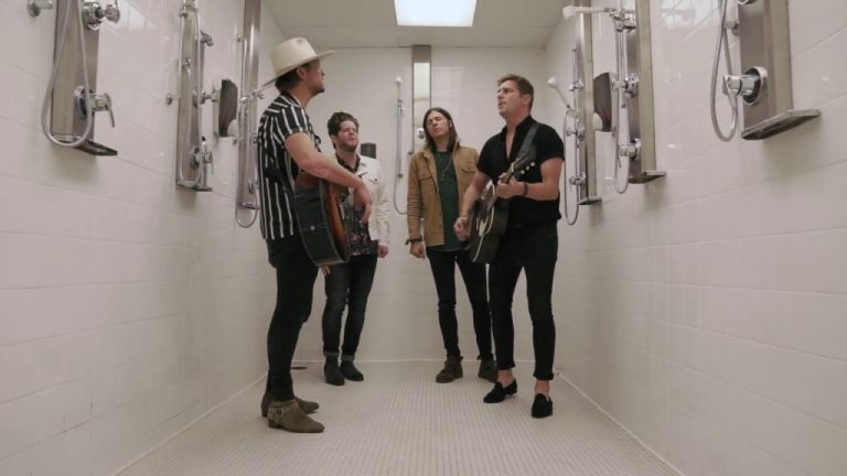 Needtobreathe Found Perfect Place On The Showers, Rocking It With Song “Darling”