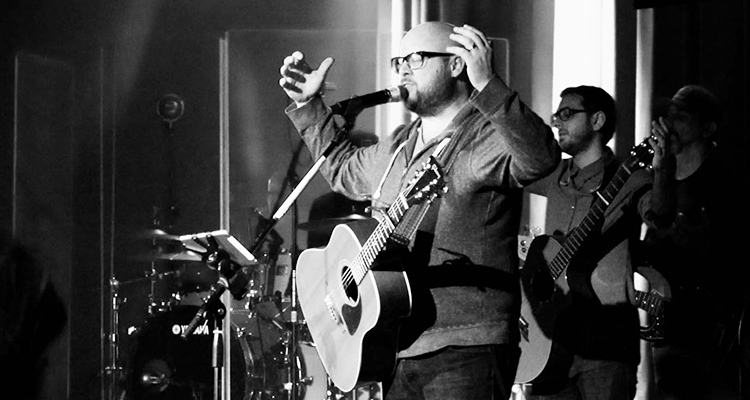 Worship Pastor Release New Song “Fighting For Us” Knowing God Doesn’t Abandon His People