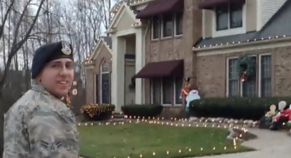 Soldier Ambushed Own Family On Christmas Day, Family Was Shocked And Couldn’t Help But Scream