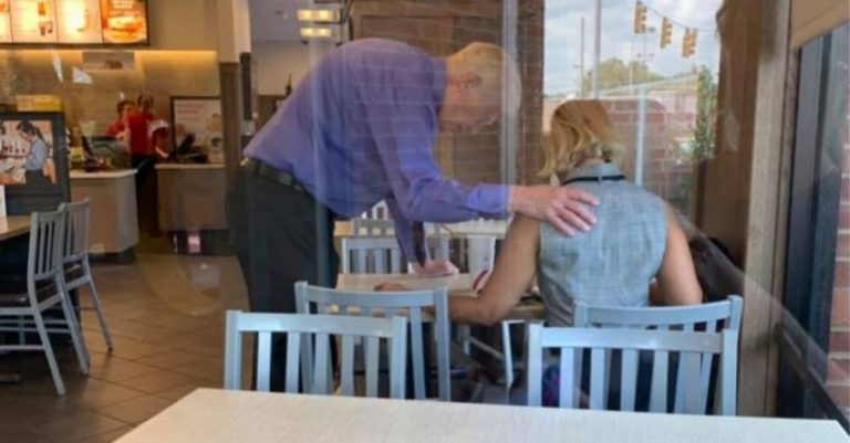 Chick-fil-A Worker ‘Led by the Spirit’ Praying Over Customer in Heartwarming Viral Photo
