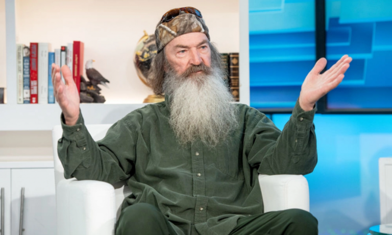 Phil Robertson Says He Pointed ‘People to Jesus’ at ZZ Top Guitarist’s Funeral