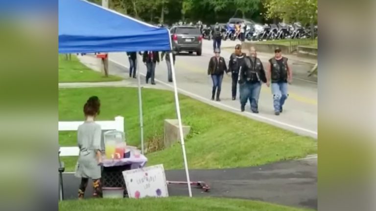 Tough Bikers Line up At Little Girls Lemonade Stand Then Mom Realizes She’s Seen Them Before