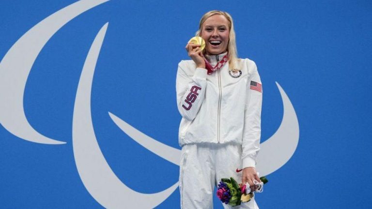 U.S. Swimmer Jessica Long Thanks Jesus after Capturing 14th Paralympic Gold