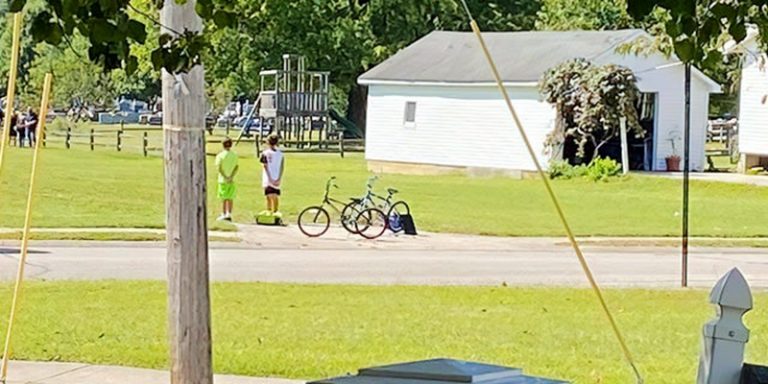 Young Boys Hop Off Their Bikes to Pay Respects After Running into Military Veteran’s Funeral