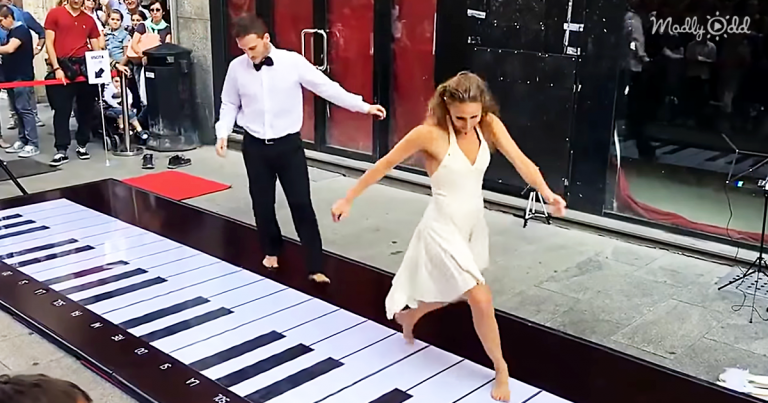 Couple Dance on A Giant Piano with Hilarious Song. Watch And Be Amazed!