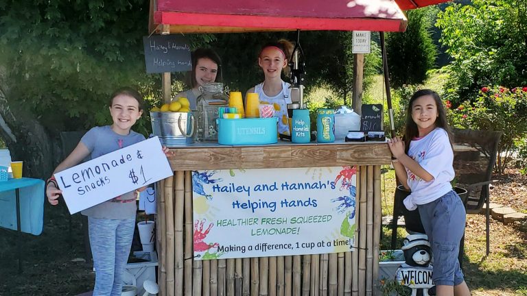 When They Saw How Big Their Classmates’ Student Lunch Debt Was, These Young Sisters Made A Lemonade Stand to Raise Over $4,000