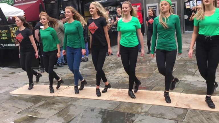 Irish Dancers Take over Sidewalk and Steal The Spotlight with Epic Synchronized Routine