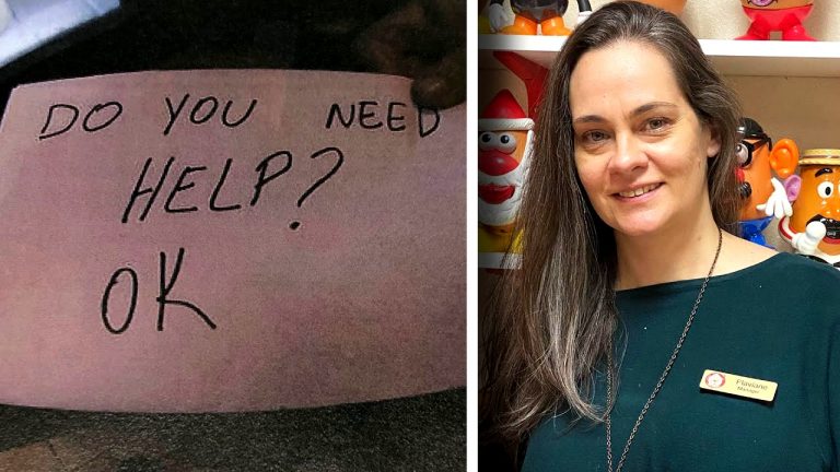 Restaurant Worker Feels Somethings Wrong with A Boy Being Abused, Then She Gives Him A Sign