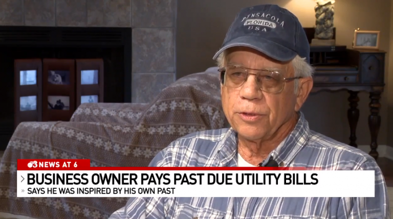 Army Vet Pays Off at Least 677 People’s Late Utility Bills, Bringing a Christmas Miracle to Many