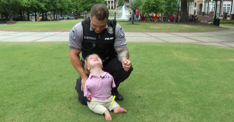 Police Officer Becomes Mentor for 6-Year-Old without Arms Who Wants to Be A Cop