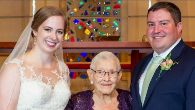 97-Year-Old Texas Woman Refused to Miss Last Grandkid’s Wedding and Shake off Cancer to Attend