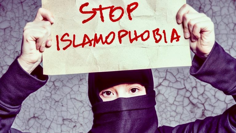 Honest Muslim Explains Islamophobia