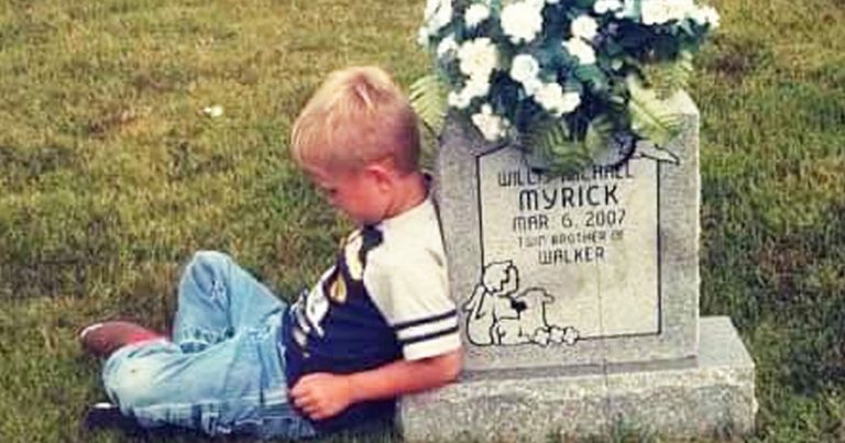 5-Year-Old Boy Visits Twin Brother’s Grave to Tell Him All about First Day of Kindergarten