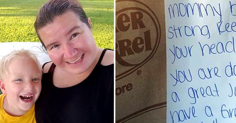 Waitress Notices Exhausted Mom Weeping in Restaurant So Puts Note on Her Take-out Bag