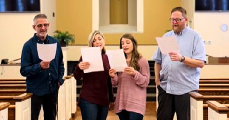 Brothers and Sisters Sing Beautiful Acappella ‘He Will Hold Me Fast’ in Empty Church