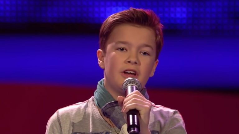 Talented Boy Sings ‘Hallelujah’, Then Two Girls Join Him and Completely Steal The Show