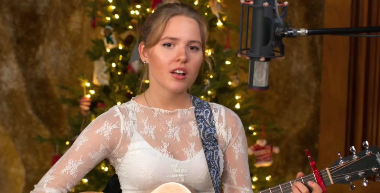 15-Year-Old’s Cover of John Lennon’s ‘Happy Xmas’ Is Beyond Her Age. Absolutely Beautiful!