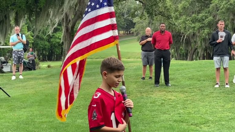 10-Year-Old Performs National Anthem And Brings Tears to The Crowd