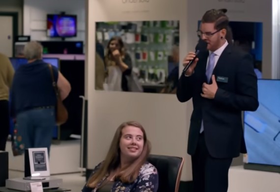 That Time When Michael Bublé Cosplays A Sale Assistant and Bamboozled The Store with His Heavenly Voice