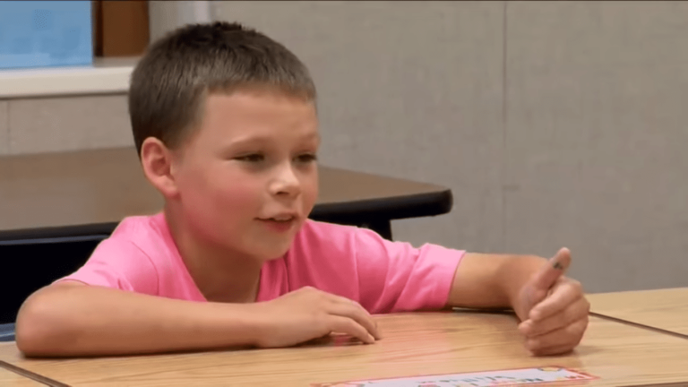 4th Grader Is Bullied for Wearing Pink Shirt – Teacher Notices and Steps in for Him